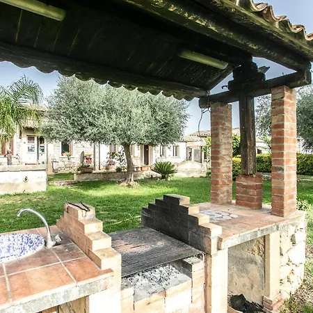 Vakantiehuis 4 Bedroom Stunning In *