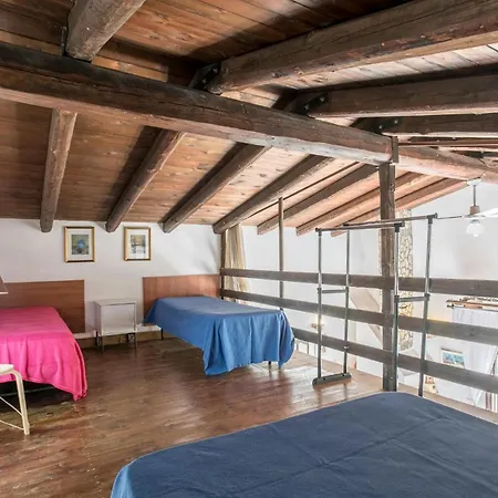 4 Bedroom Stunning In 別荘
